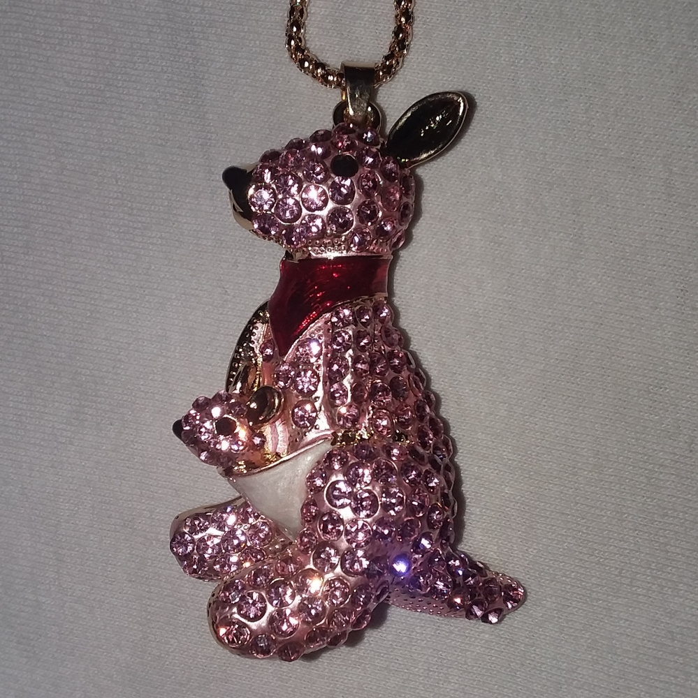 ❤Pretty! Pink Crystal Kangaroo Charm w/Free Chain - Picture 2 of 9